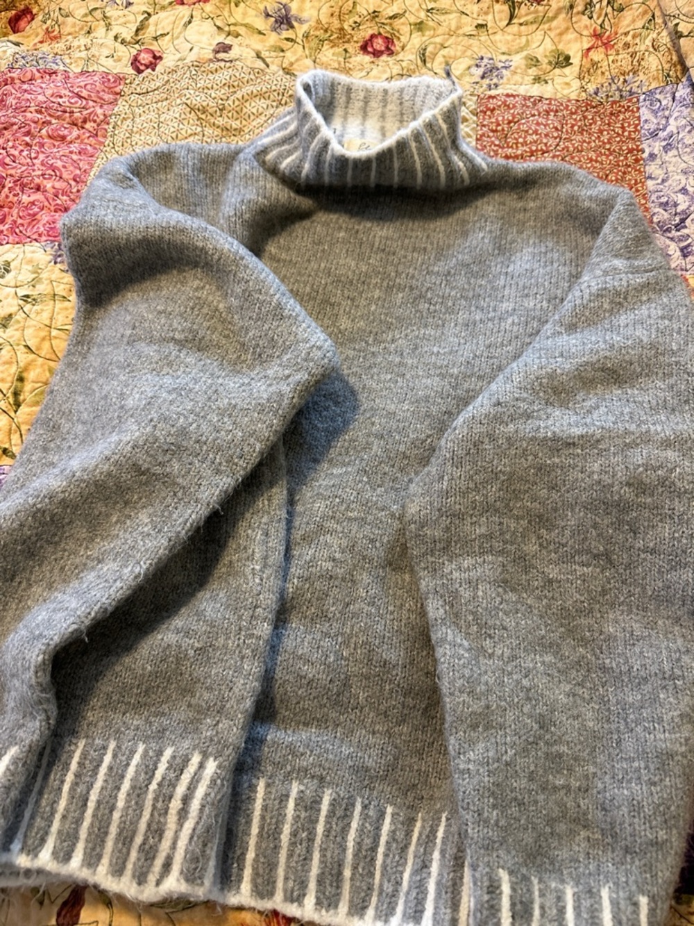 Elan Gray & White Women's Ribbed Turtleneck Sweater
